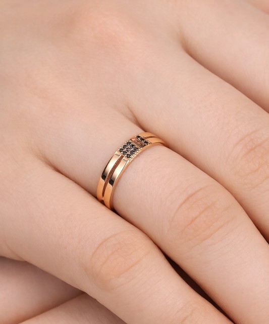 Auksinis žiedas su cirkoniais