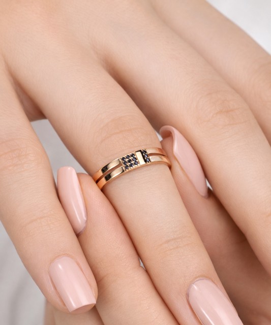 Auksinis žiedas su cirkoniais