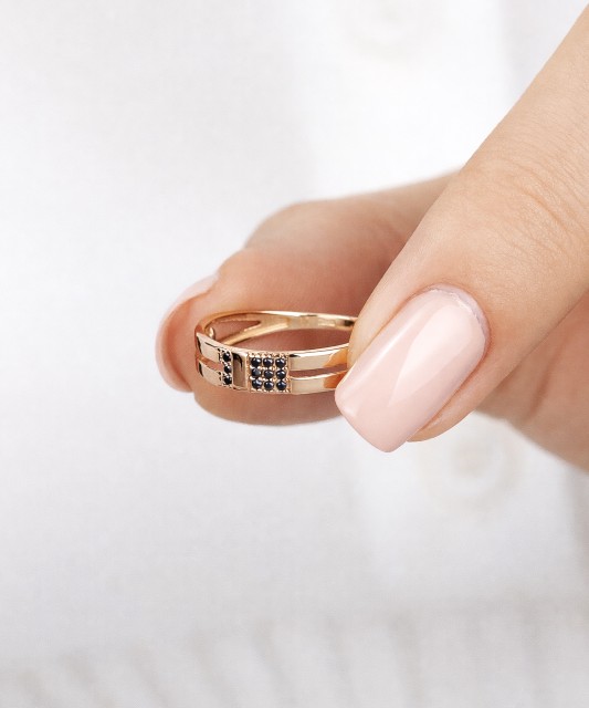 Auksinis žiedas su cirkoniais