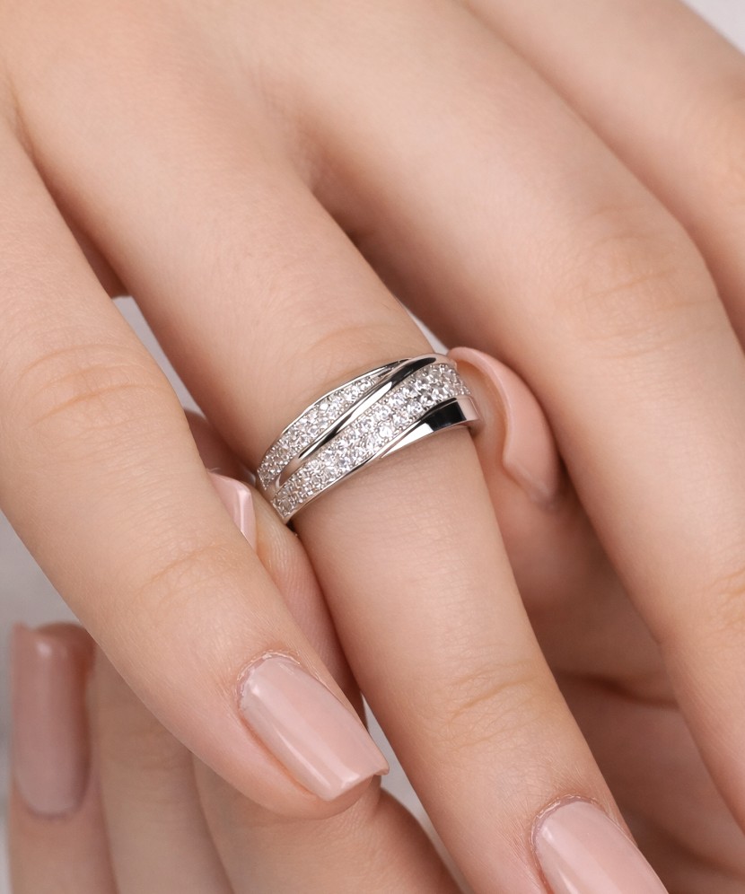 Sidabrinis žiedas su cirkoniais