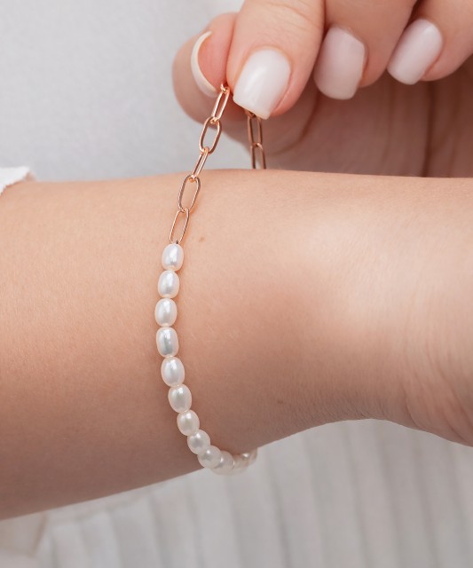 Paauksuota sidabrinė apyrankė su perlais