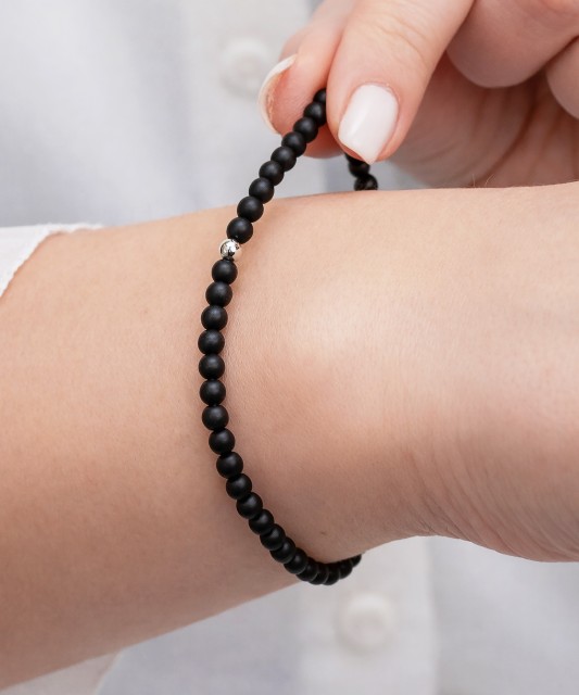 Oniksų apyrankė su sidabru