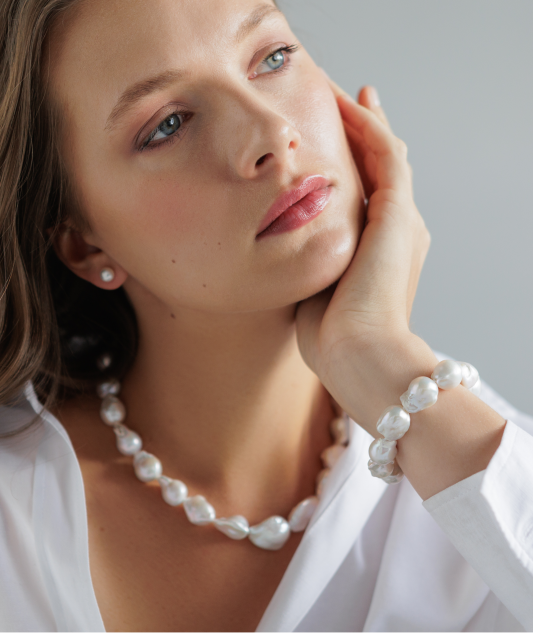 Apyrankė su kasumi perlais ir sidabru