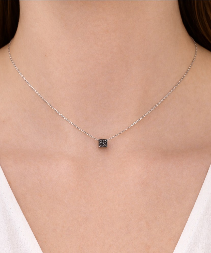 Sidabrinė grandinėlė su cirkonio pakabuku