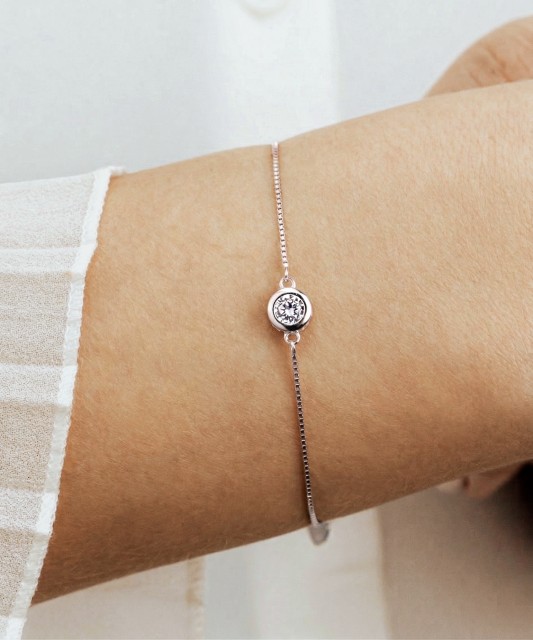 Sidabrinė apyrankė su cirkoniais