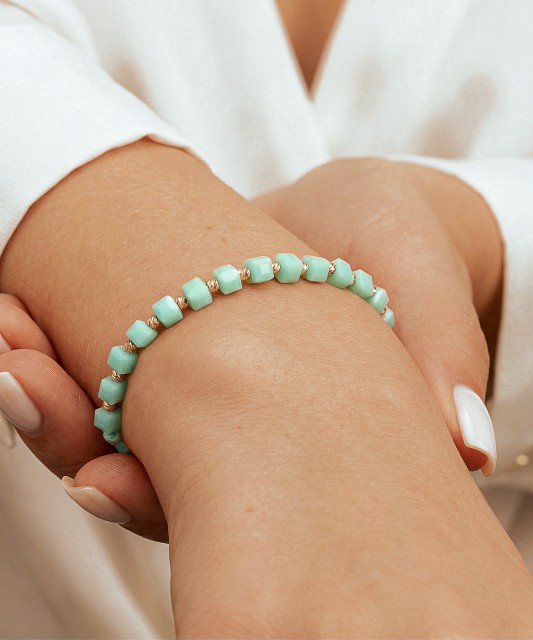 Siūlų apyrankė su auksu ir oniksu