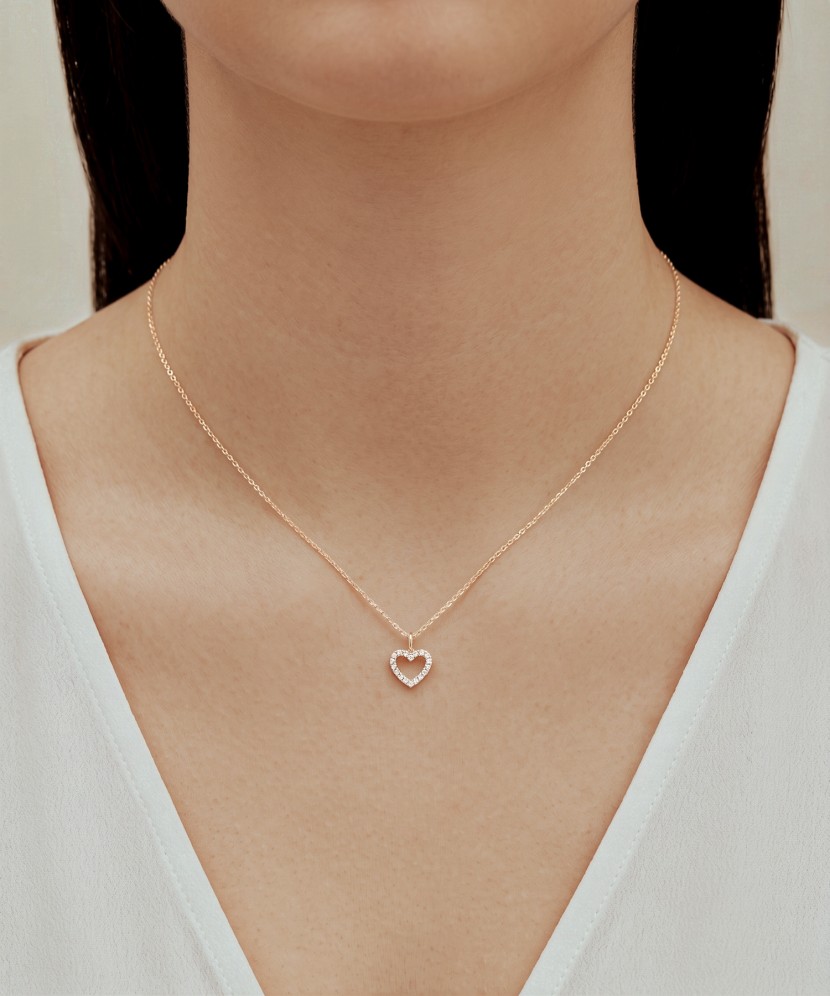 Geltono aukso pakabukas su deimantais„Širdelė“