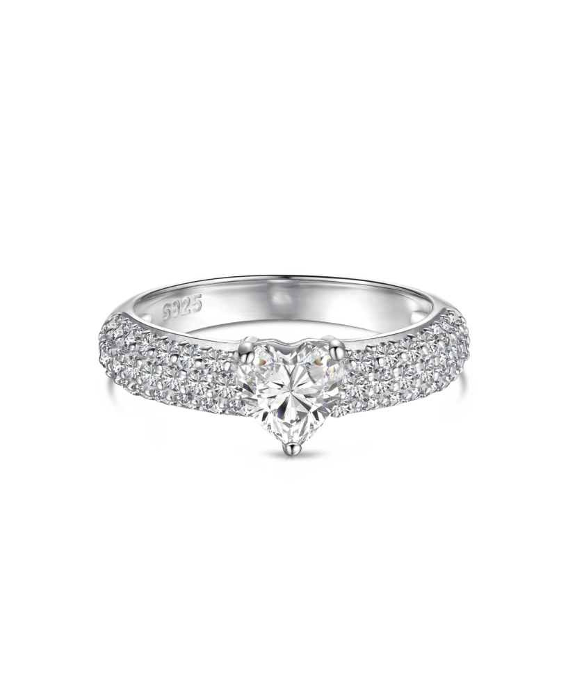 Sidabrinis žiedas su moisanitais "Širdelė" 0.8ct