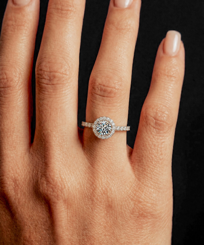 Sidabrinis žiedas su moisanitais 1.2ct