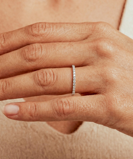 Sidabrinis žiedas su moisanitais 0.54ct
