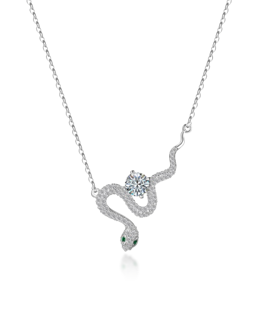 Sidabrinė grandinėlė su moisanito pakabuku 0.5ct