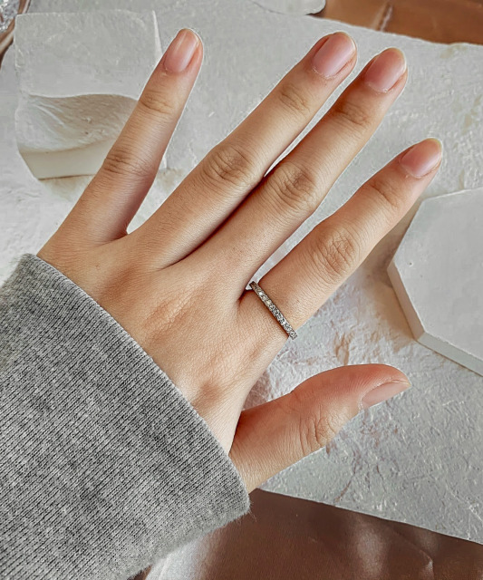 Sidabrinis žiedas su moisanitais 0.9ct