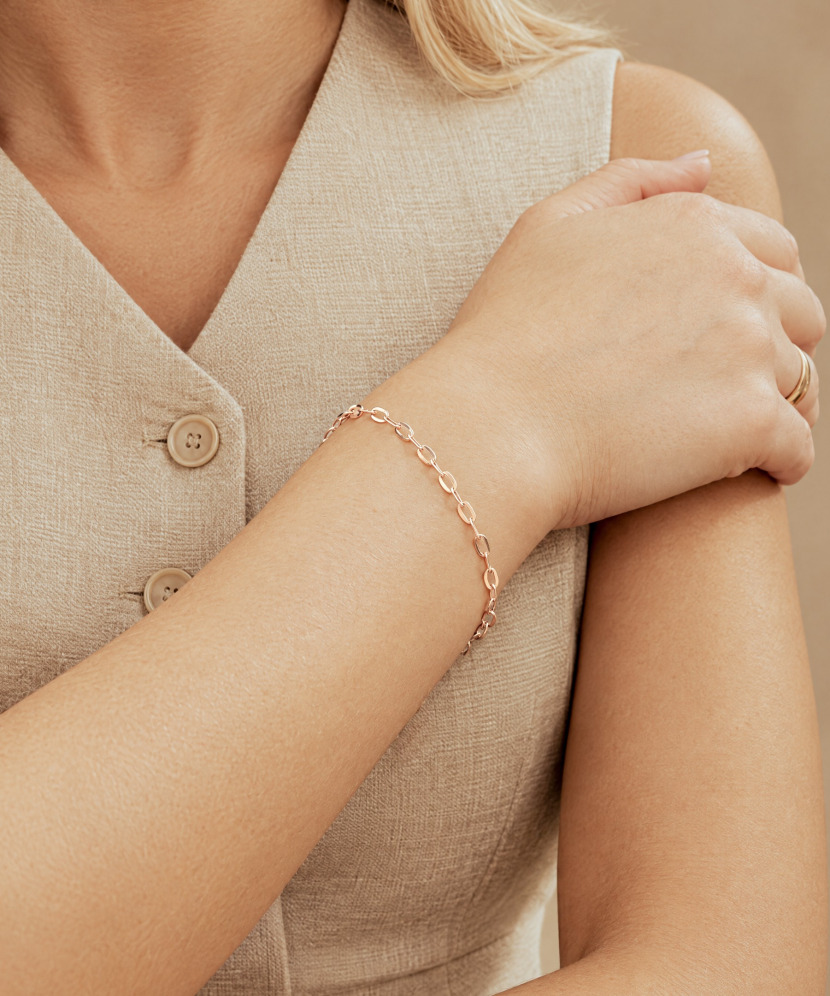 Auksinė apyrankė