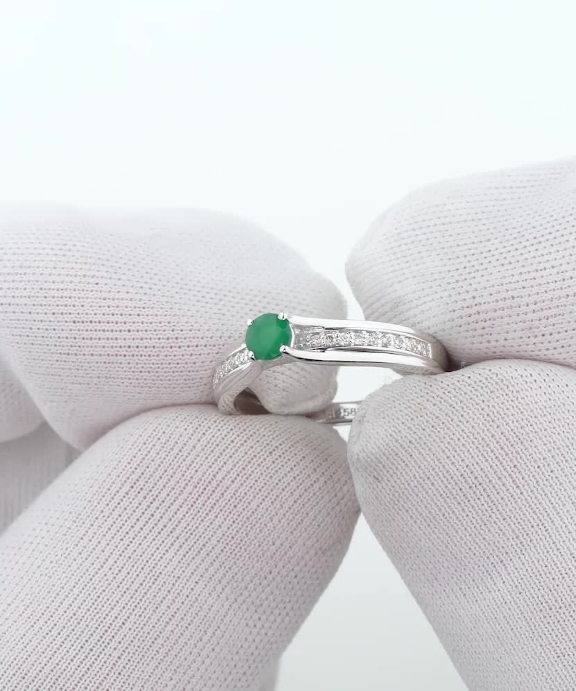 Balto aukso žiedas su smaragdu ir deimantais - Auksiniai Žiedai su brangakmeniais - Goldinga