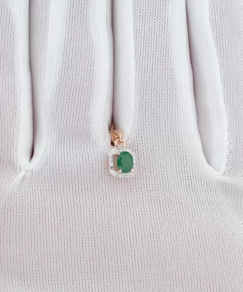 Auksinis pakabukas su deimantais ir smaragdu