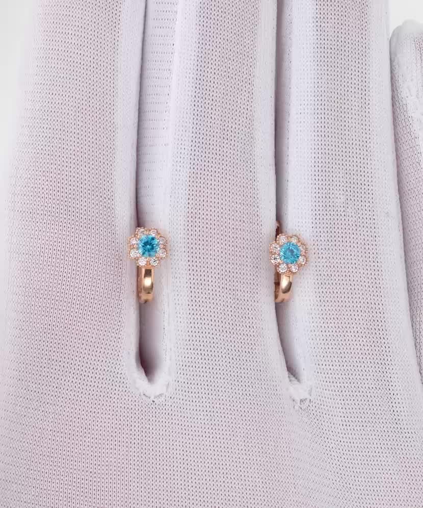 Auksiniai auskarai su cirkoniais "Gėlytė"