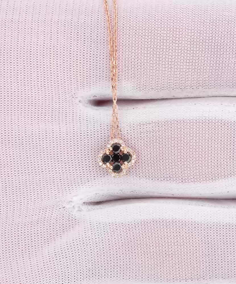 Auksinė Grandinėlė Su Deimantiniu Pakabuku