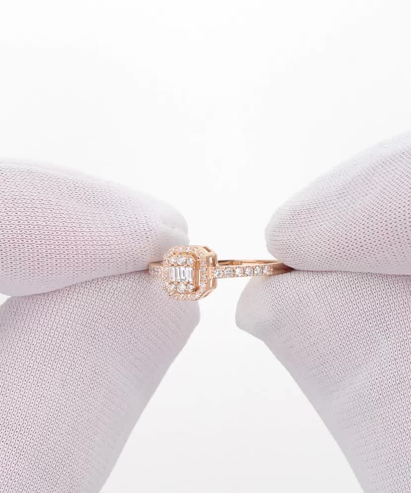 Auksinis žiedas su deimantais