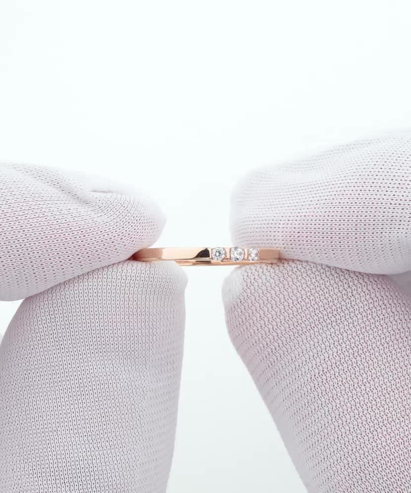 Auksinis žiedas su cirkoniais