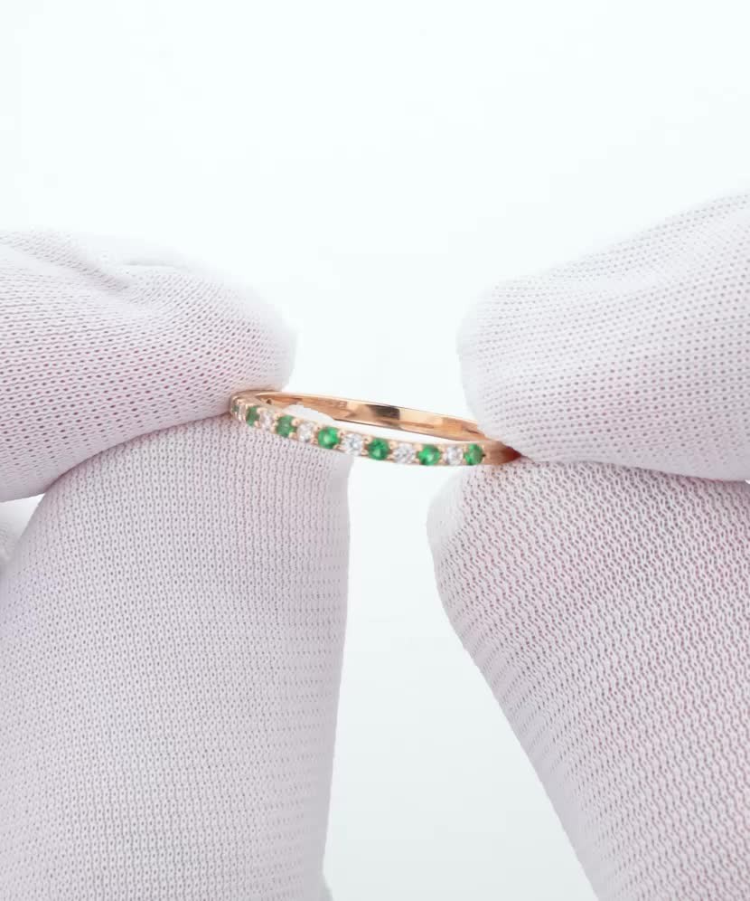 Auksinis žiedas su cirkoniais