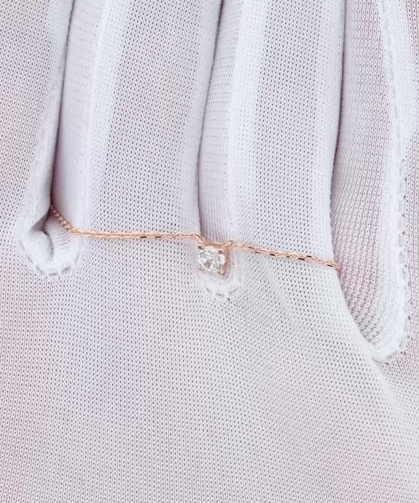 Auksinė grandinėlė su cirkonio pakabuku