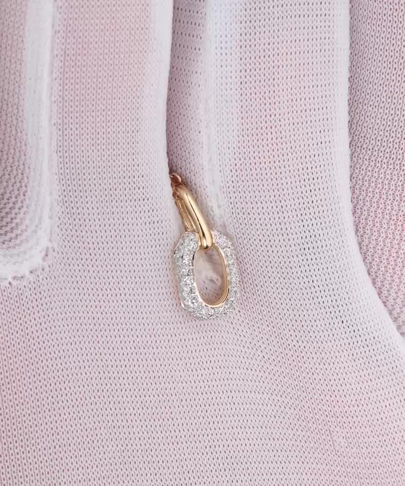 Geltono aukso pakabukas su deimantais