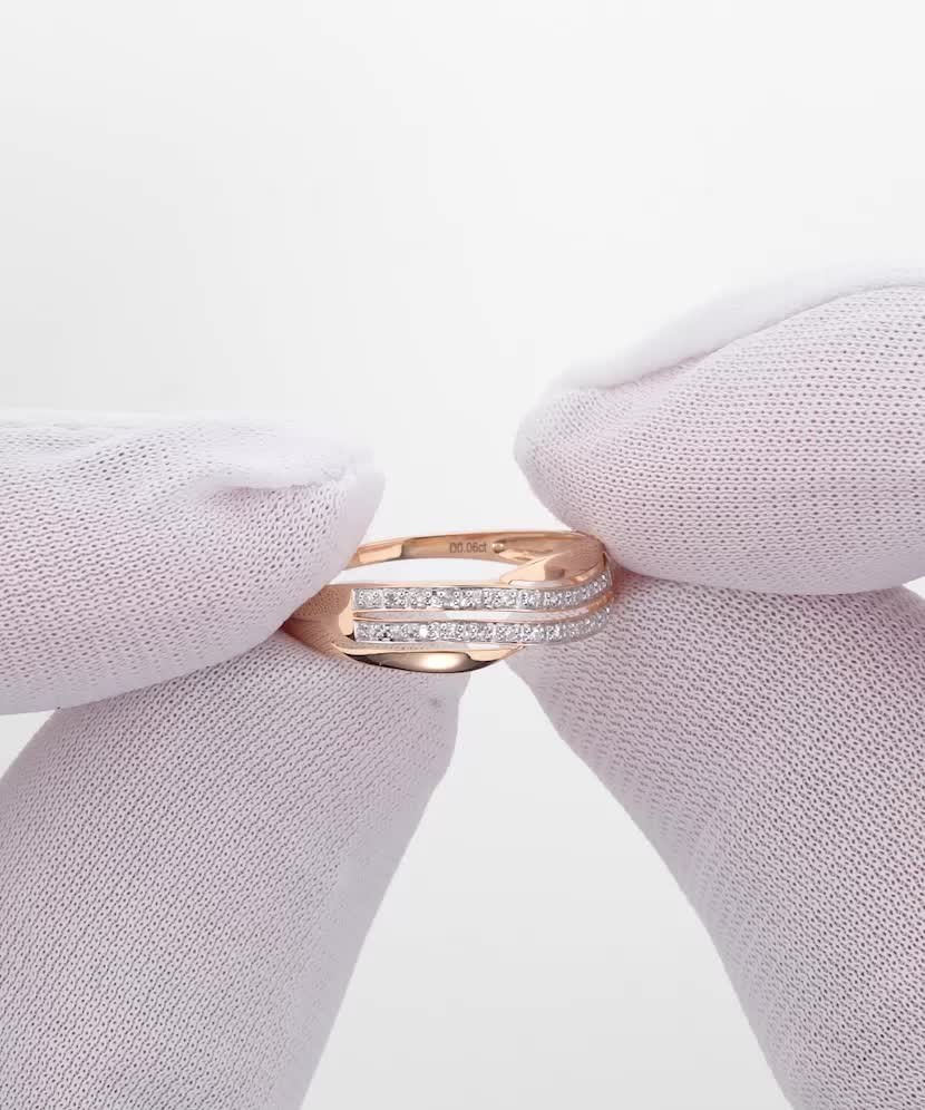 Auksinis žiedas su deimantais