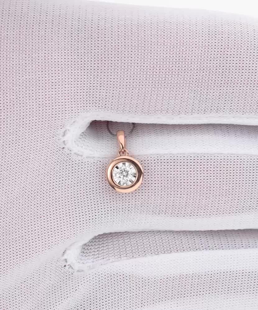 Auksinis pakabukas su deimantu