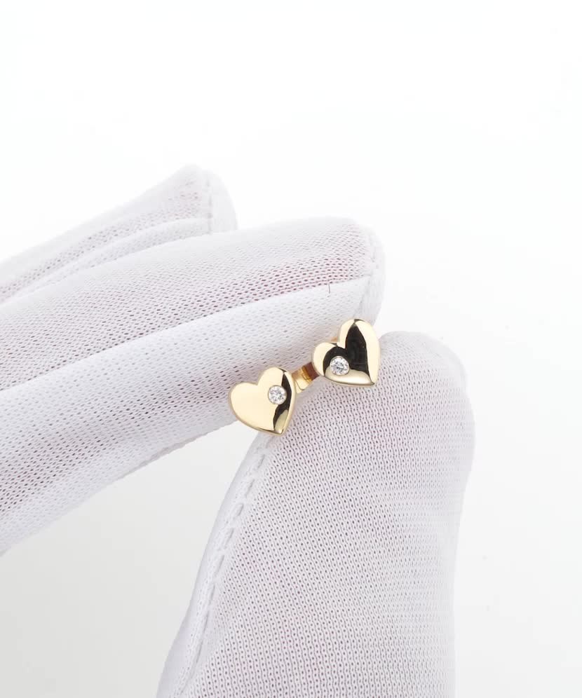 Geltono aukso auskarai su demantais "Širdelė"