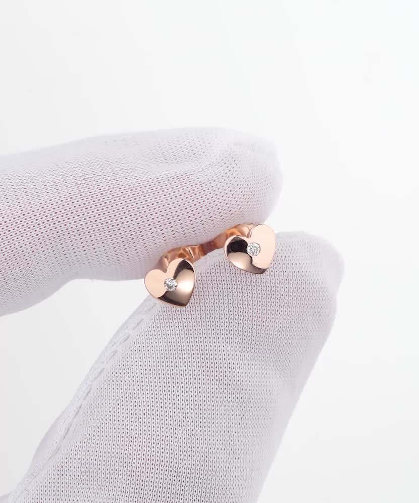 Auksiniai auskarai su deimantais "Širdelė"