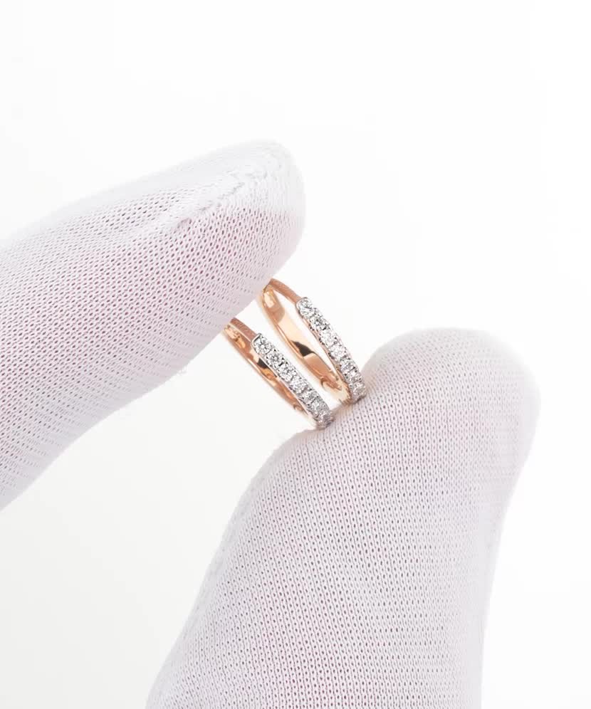 Auksiniai auskarai su briliantais