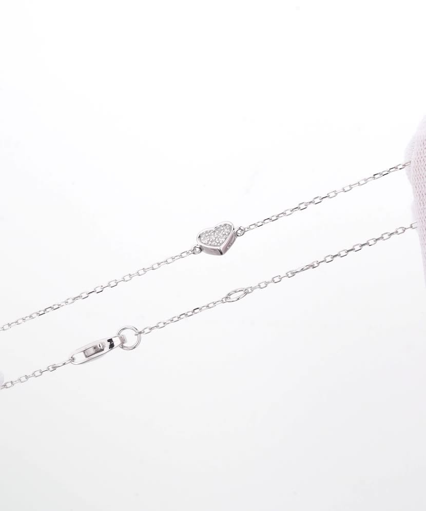 Balto aukso apyrankė su deimantais "Širdelė"