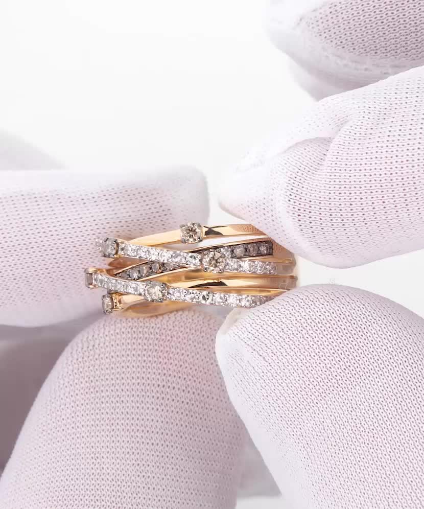 Geltono aukso žiedas su konjakiniais ir baltaisiais deimantais 0,80ct