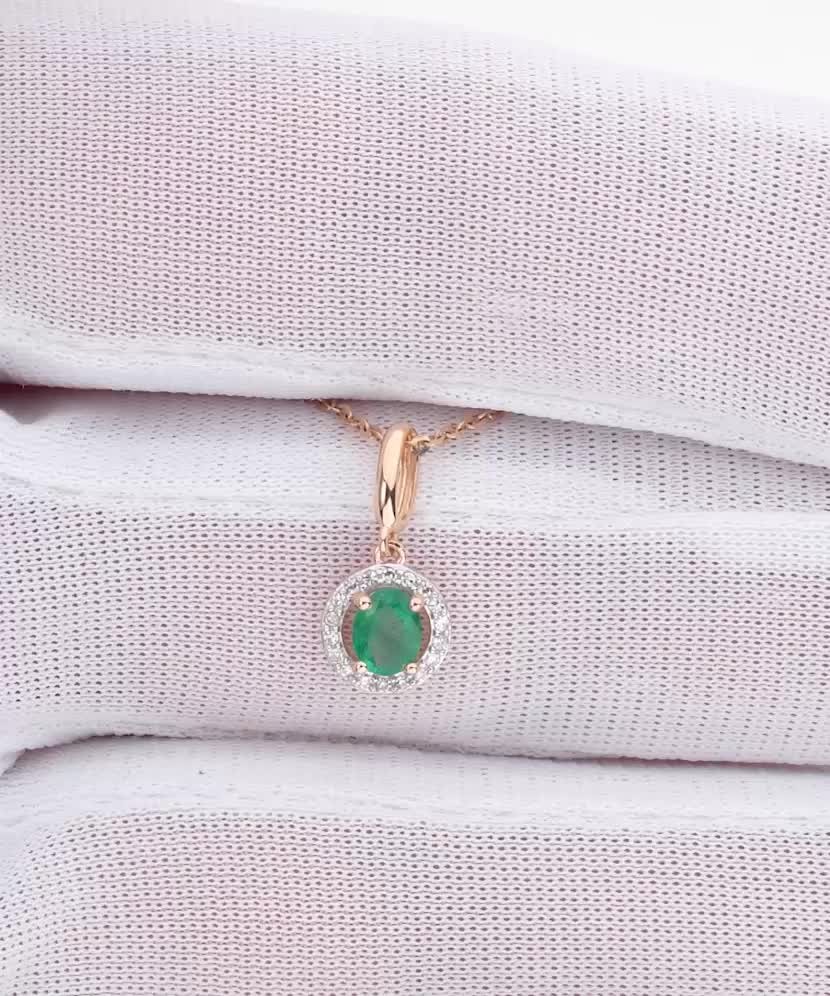 Auksinis pakabukas su smaragdu ir deimantais