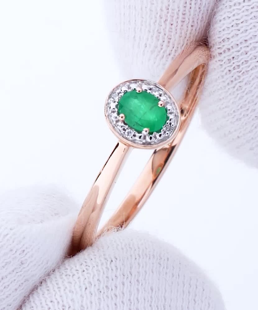 Auksinis žiedas su smaragdu ir briliantais  - Goldinga